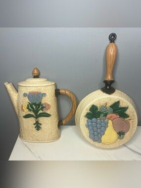 Home Interiors Faux Carved Kitchen Wall Plaques Coffee Pot & Fruit Pan Set